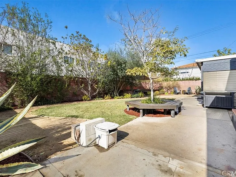 2067 Lomita Blvd — Photo 31