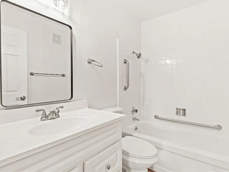 1311 Webster St #E316 — Photo 18