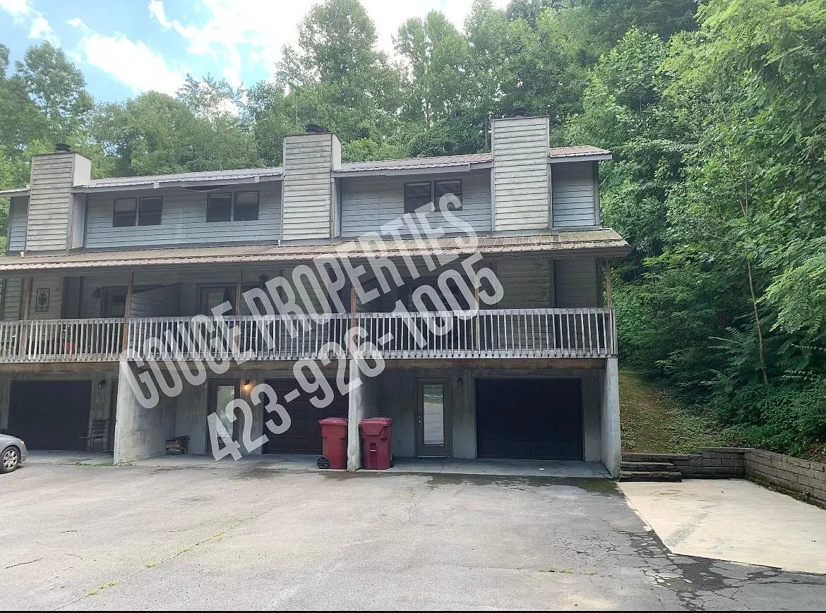 2 bed, 2.5 bath, 1500 sqft, $1,400 — Photo 1