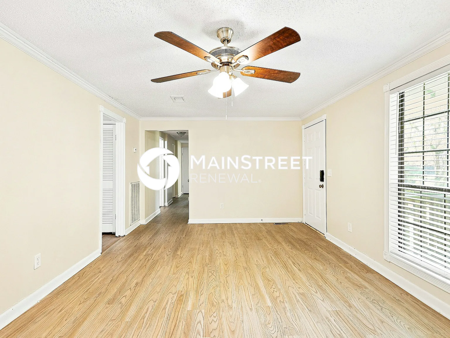 5057 Oak Leaf Cir — Photo 4