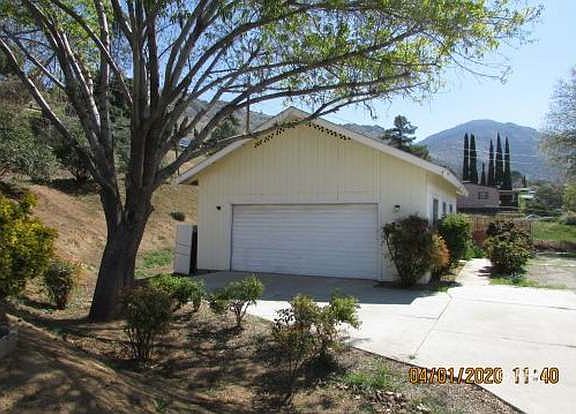 2nd image of 523 Piute St