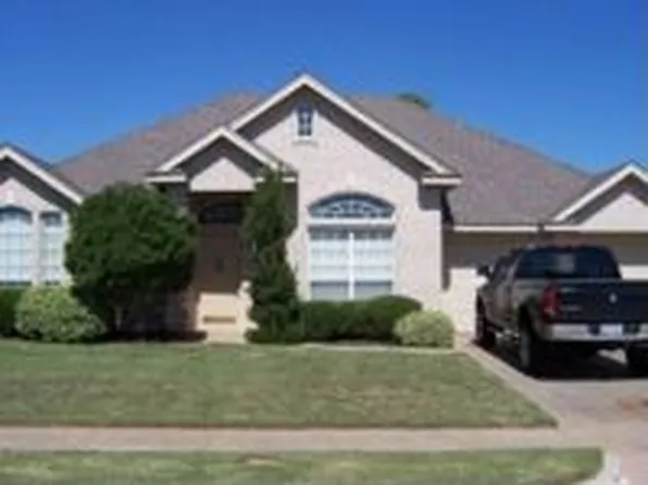 4916 Whisper Wind Dr, Wichita Falls, TX 76310