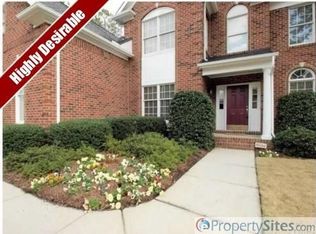 106 Eagle Meadow Ct, Cary, NC 27519