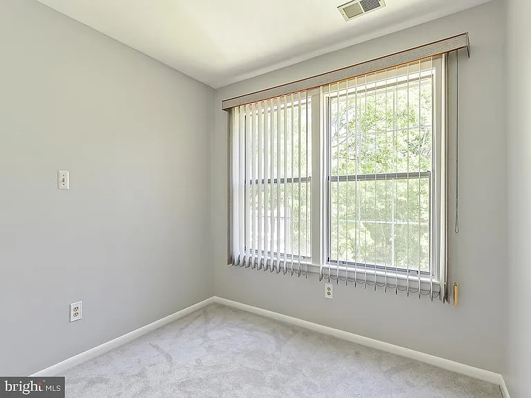 303 Trinity Ct #11 — Photo 18