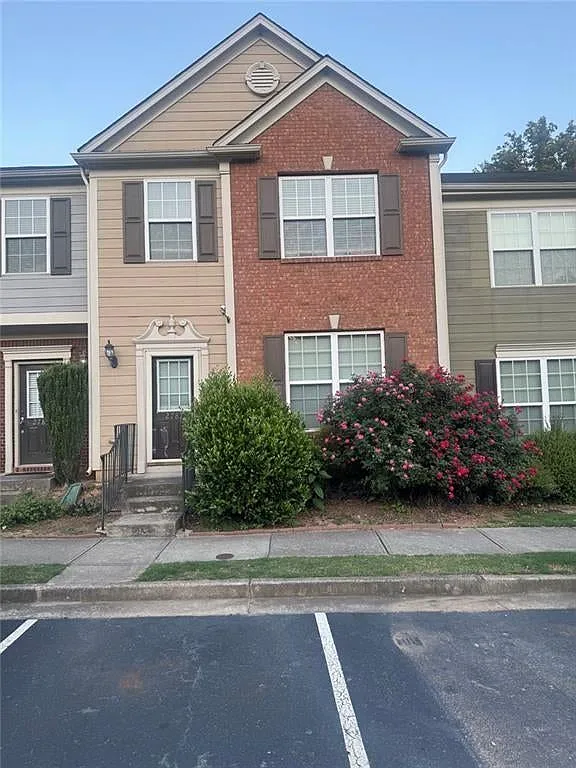3 bed, 2.5 bath, 1460 sqft, $1,800 — Photo 1