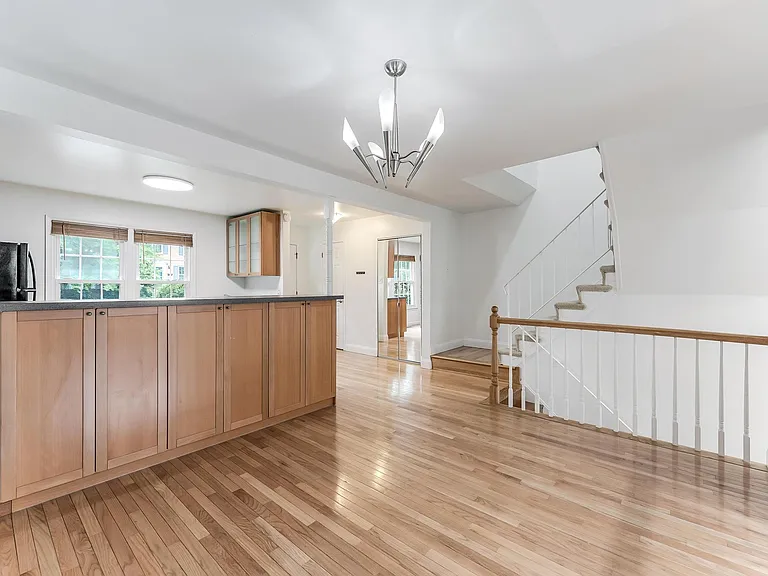 2331 Harleyford Ct — Photo 10