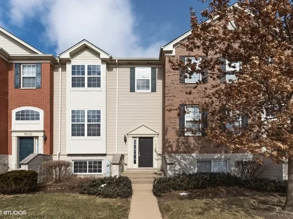 1602 Thornbury Rd #121-2, Bartlett, IL 60103