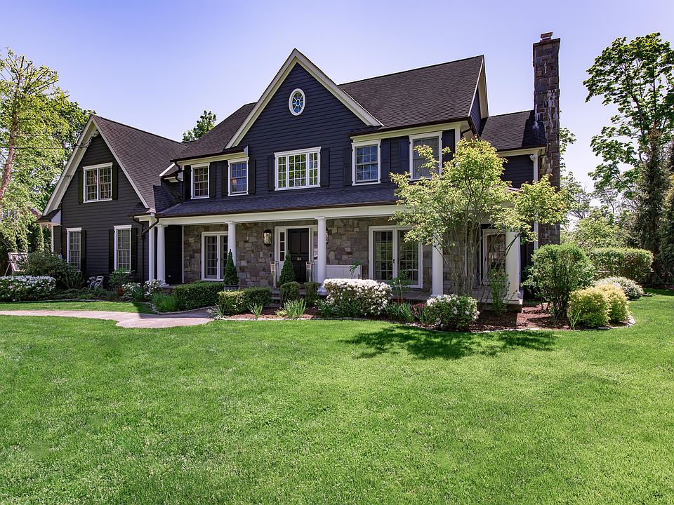 34 Soundview Avenue