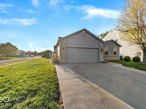 2nd image of 2320 Wynbrooke Blvd