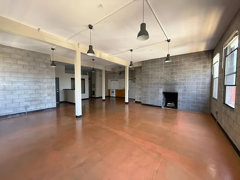 1526 India Street — Photo 6