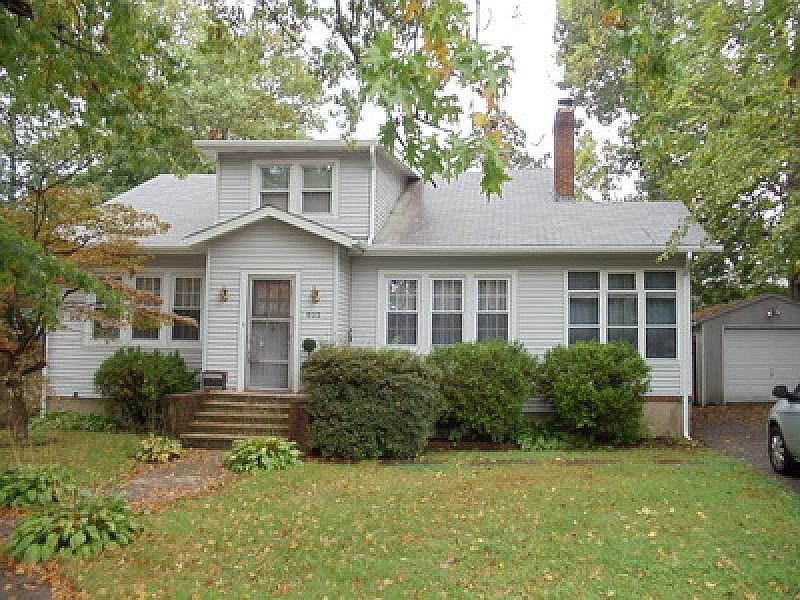 1st image of 605 Thomas Blvd