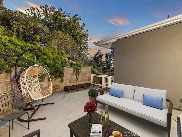 22271 3rd Ave — Photo 25