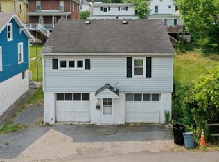 818 Ridgeway Ave, Morgantown, WV 26505