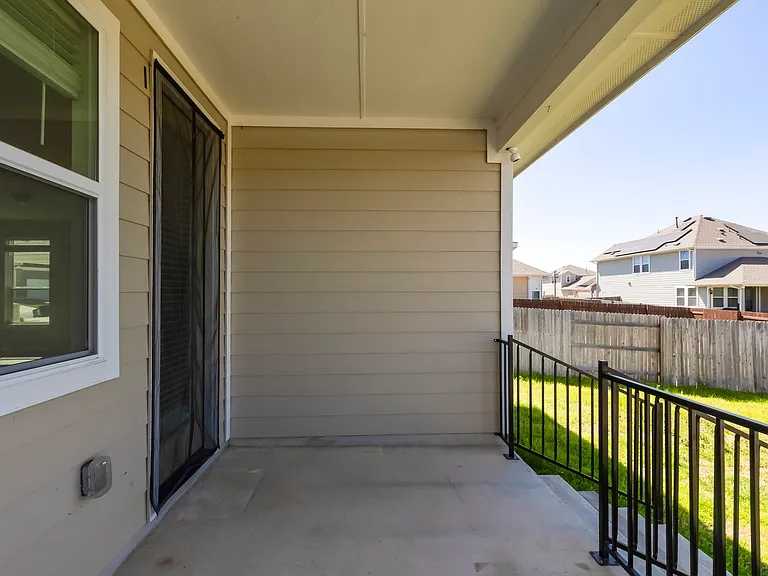 113 Riverhill Dr — Photo 31