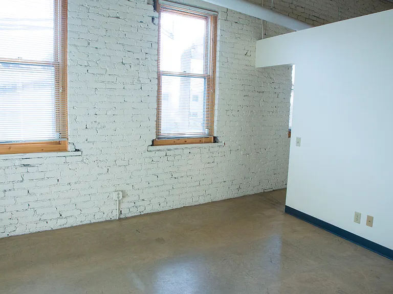 2608 Montana Ave #202 — Photo 11
