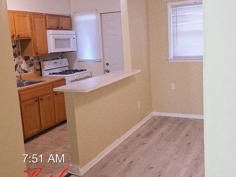 938 N Franklintown Rd — Photo 23