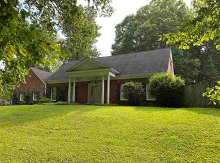 848 Woodspoint Dr, Henderson, KY 42420