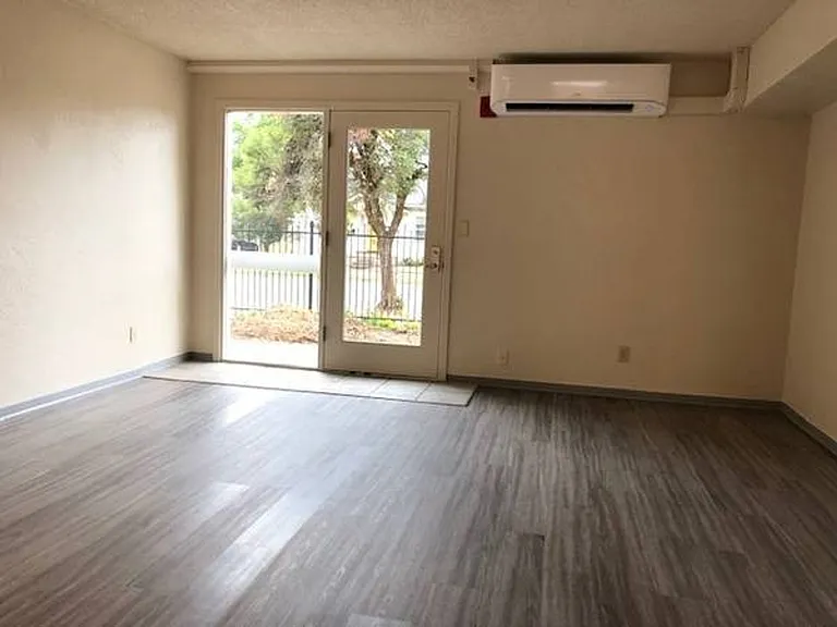 1695 Patterson Street — Photo 47