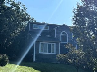 2730 Queenswood Dr, Cincinnati, OH 45211