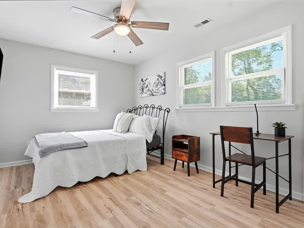 (undisclosed Address), Charlotte, NC 28215