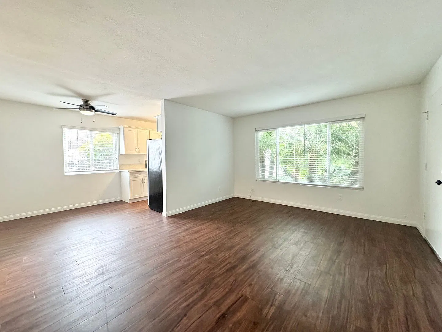 4322 Van Dyke Avenue — Photo 4