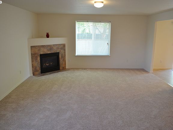 5th image of 6815 NE 165th Ave