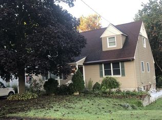 2652 2nd Ave, Schenectady, NY 12303