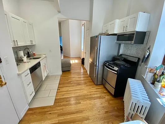 Rented by J PRESTON AND ASSOCIATES INC | media 11