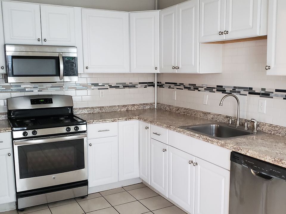 1st image of 187 North St #1
