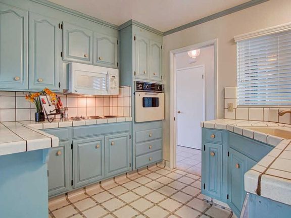 5th image of 1324 Buckthorne Way