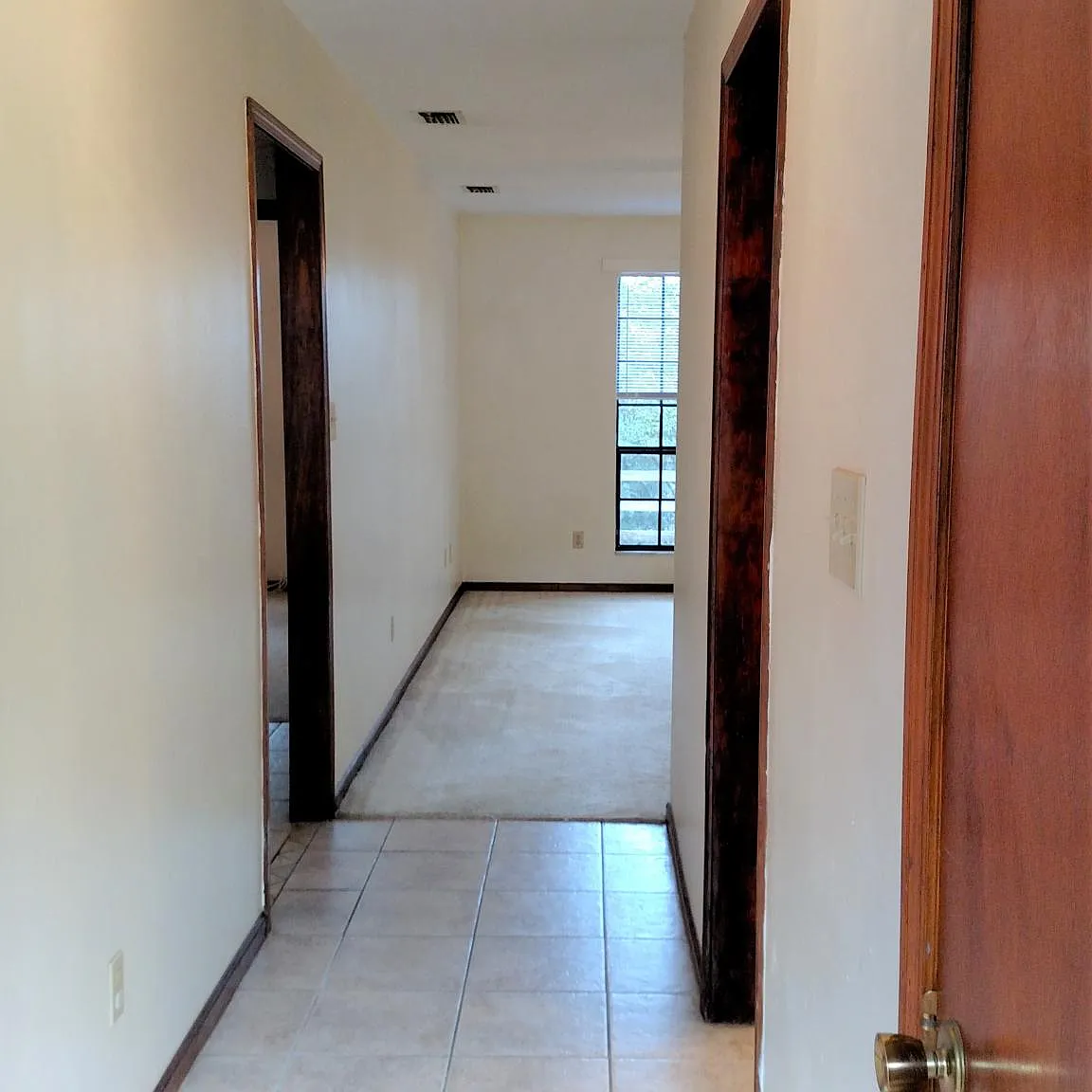 2 bed, 1015 sqft, $1,200 — Photo 2