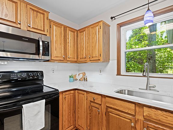 4th image of 103 Ripley Ct