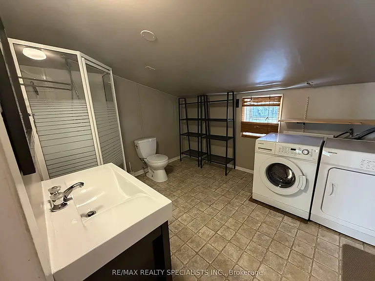 1190 Clarkson Rd N — Photo 16