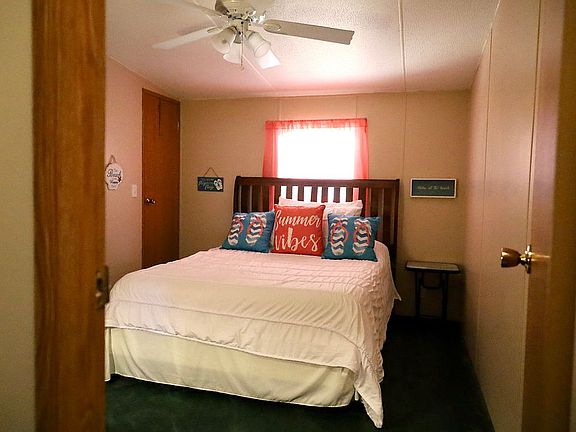 5th image of 457 Gulf Stream Dr