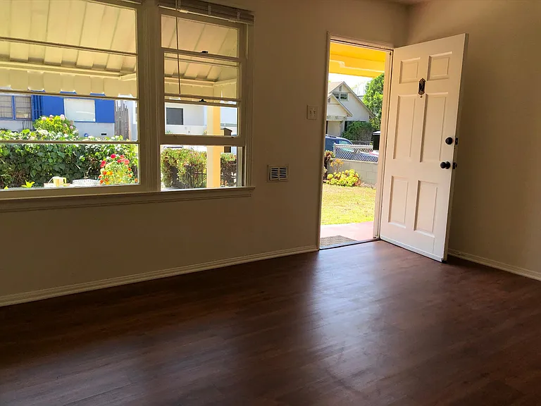 647 Brooks Ave — Photo 38