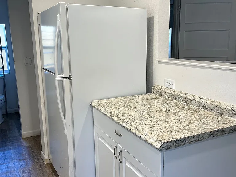 4455 NE Palmetto Dr — Photo 6