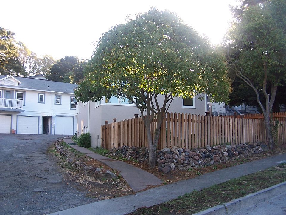 1st image of 825 Grandview Dr