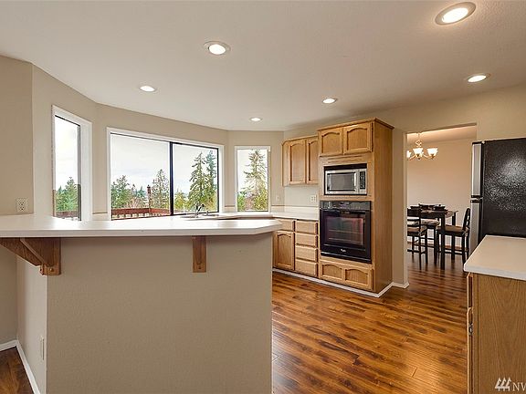 4th image of 4802 Quincy Ave SE