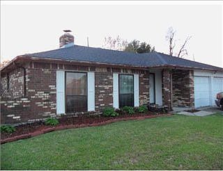 1st image of 2308 Oakmere Dr