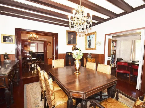 83-28 Abingdon Road image 6 of 34