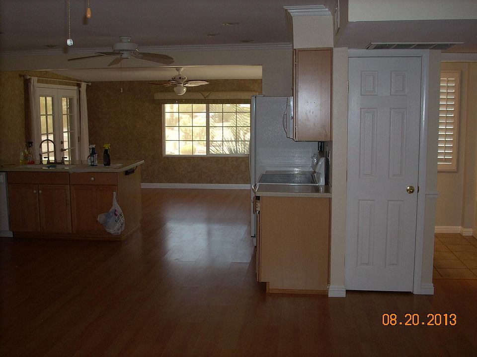 2nd image of 17606 N Foothills Dr
