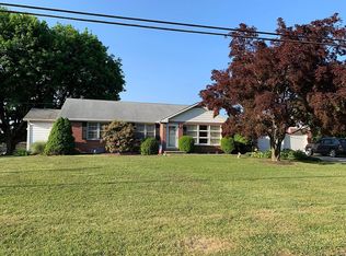 306 W Stanton Rd, Quarryville, PA 17566