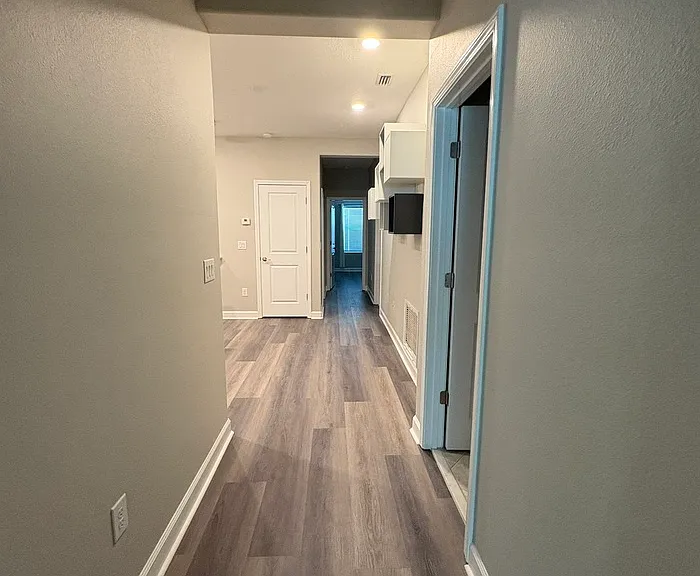 18676 Noble Caspian Dr — Photo 31