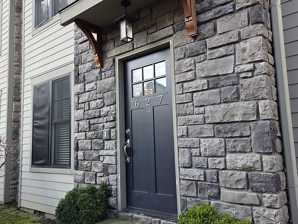 1st image of 627 NE Randall Ave
