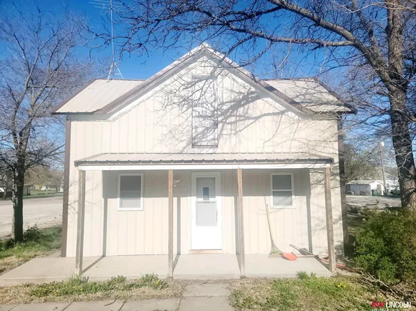 205 N French Ave, Sutton, NE 68979