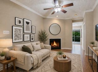 715 W 22nd 1/2 St APT 204, Austin, TX 78705