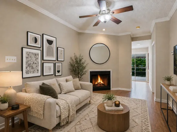 715 W 22nd 1/2 St APT 204, Austin, TX 78705