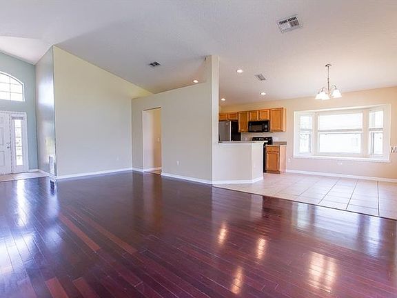 3rd image of 13572 Mirror Lake Dr