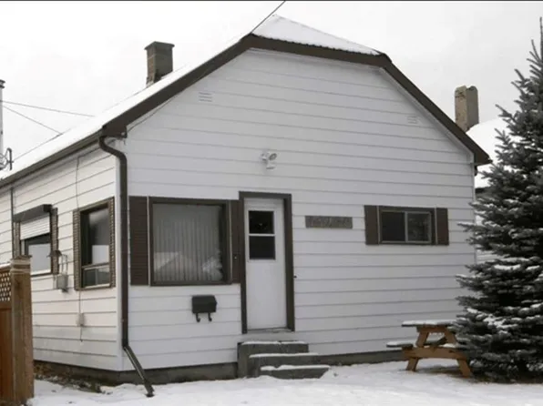 13250 N 17th Ave, Crowsnest Pass, AB T0K 0E0