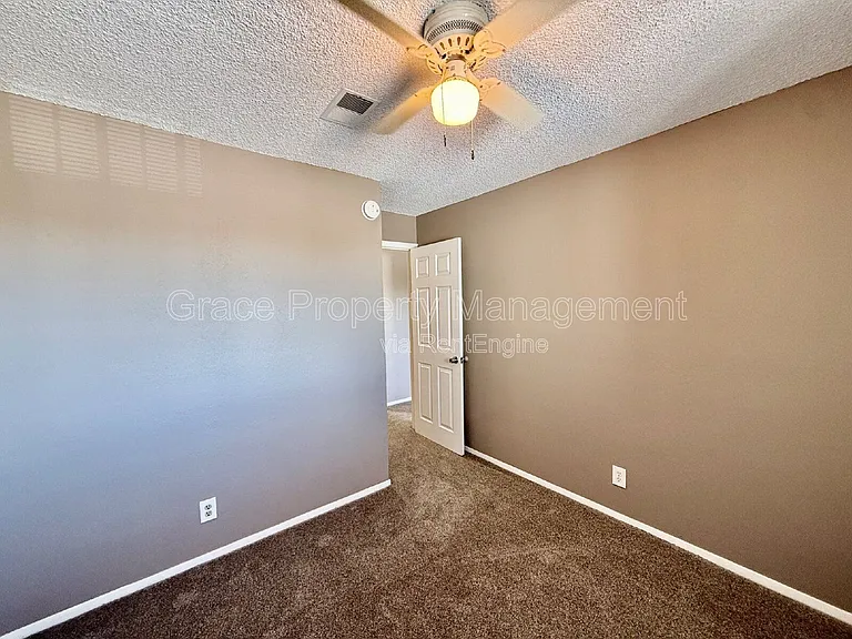 8635 Clay St #416 — Photo 11